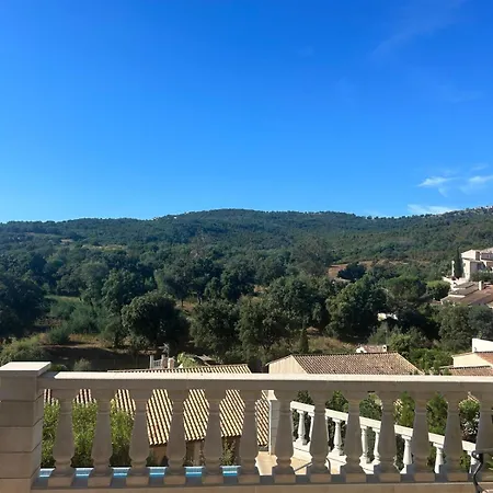 Soleil - Vue Et Montagne - Piscine Privee, Tennis, Acces A Pied *
