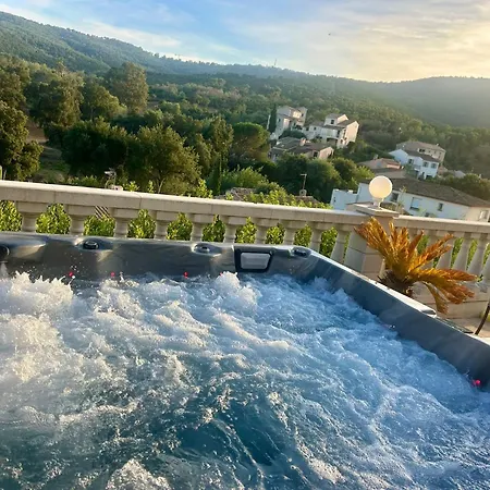 Soleil - Vue Et Montagne - Piscine Privee, Tennis, Acces A Pied